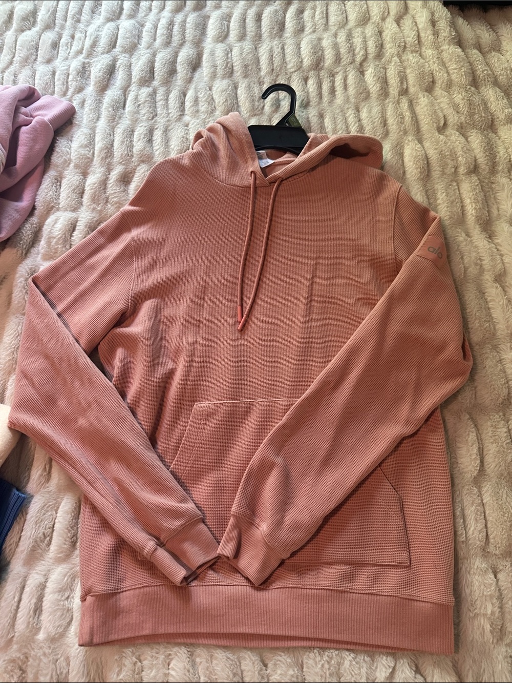 ALO Yoga Women’s Dusty Rose Waffle-Knit Pullover Hoodie Small NWOT